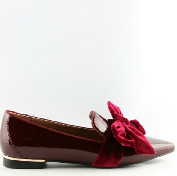 Pointy Patent Loafers with Bow - Black - Picture 2 of 2
